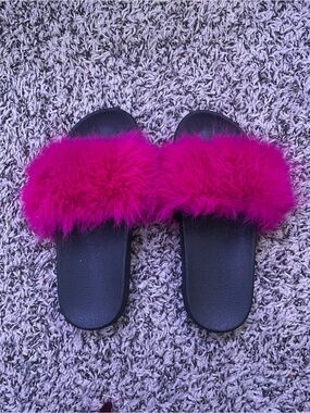 Faux Fur Slide Sandals - Hot Pink